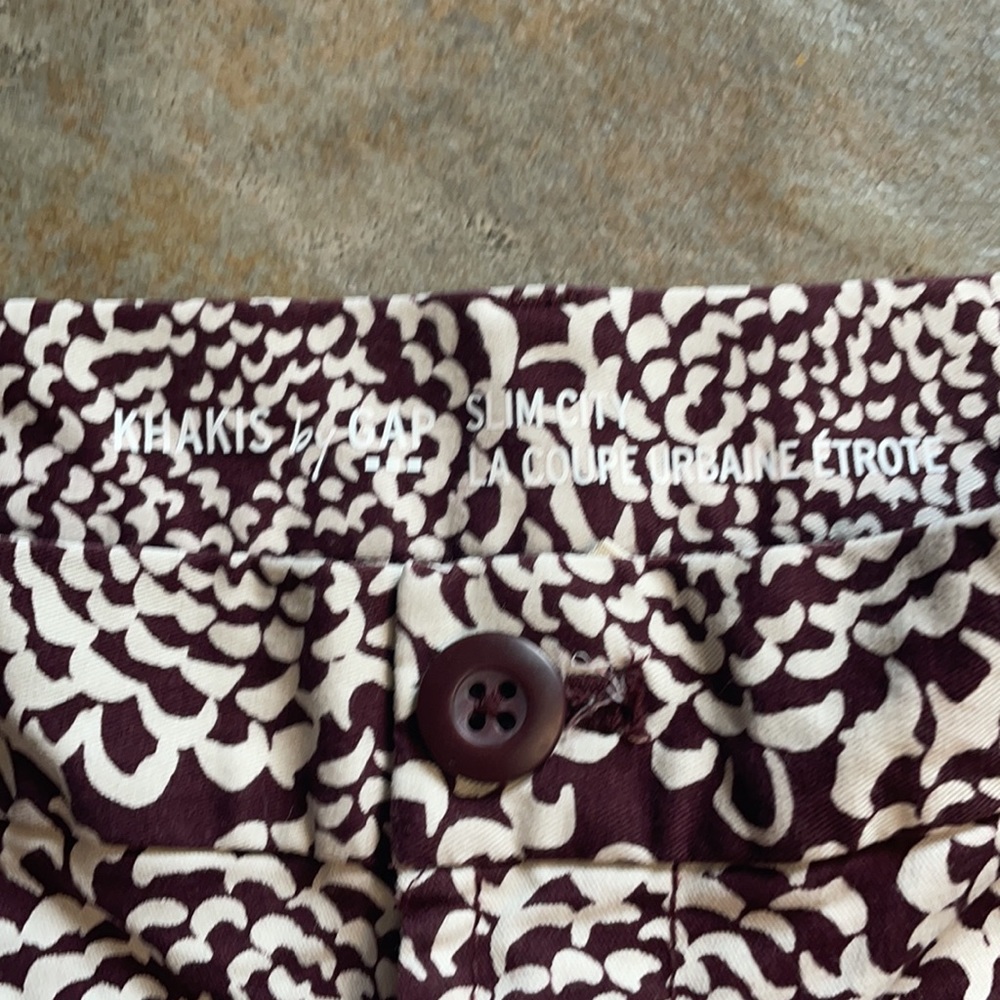 GAP Brown and White Floral Print Slim City Khakis - Picture 5 of 12